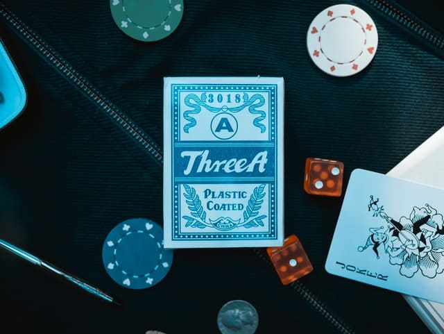扑克作为最广泛的纸牌游戏